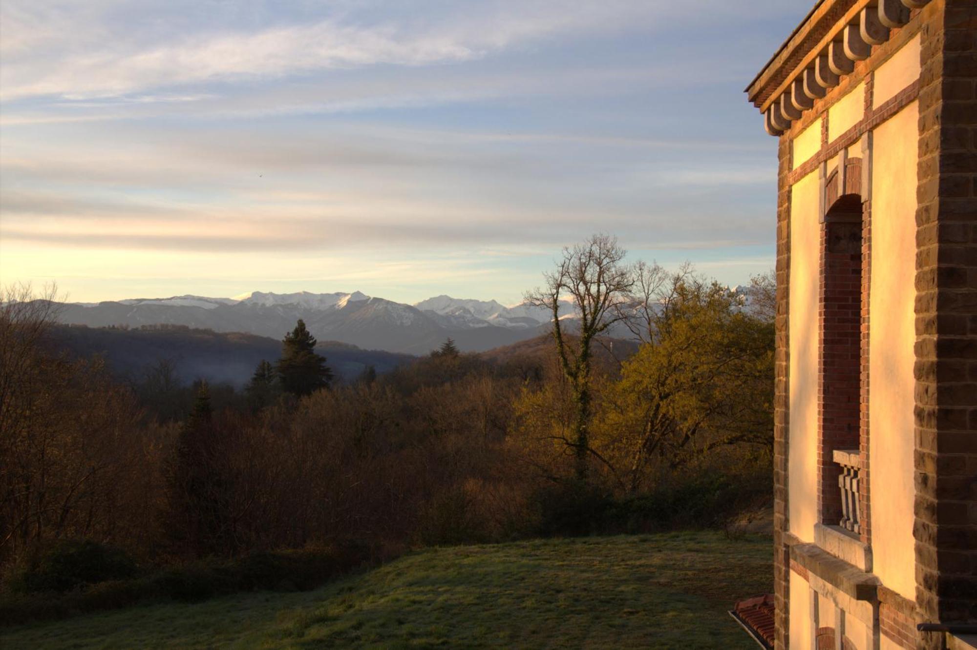 Gelos Domaine De La Tisnere B&B 외부 사진